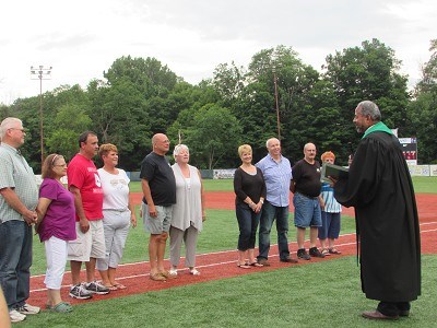 Vow renewal ceremony with Reverend Kent McHeard