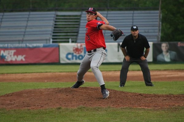 Zach Hernandez