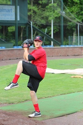 Ronnie Bernick (Canisius) warms up before the game