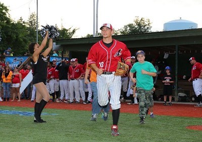 Second basemen Josh Gardiner of Radford takes the field.